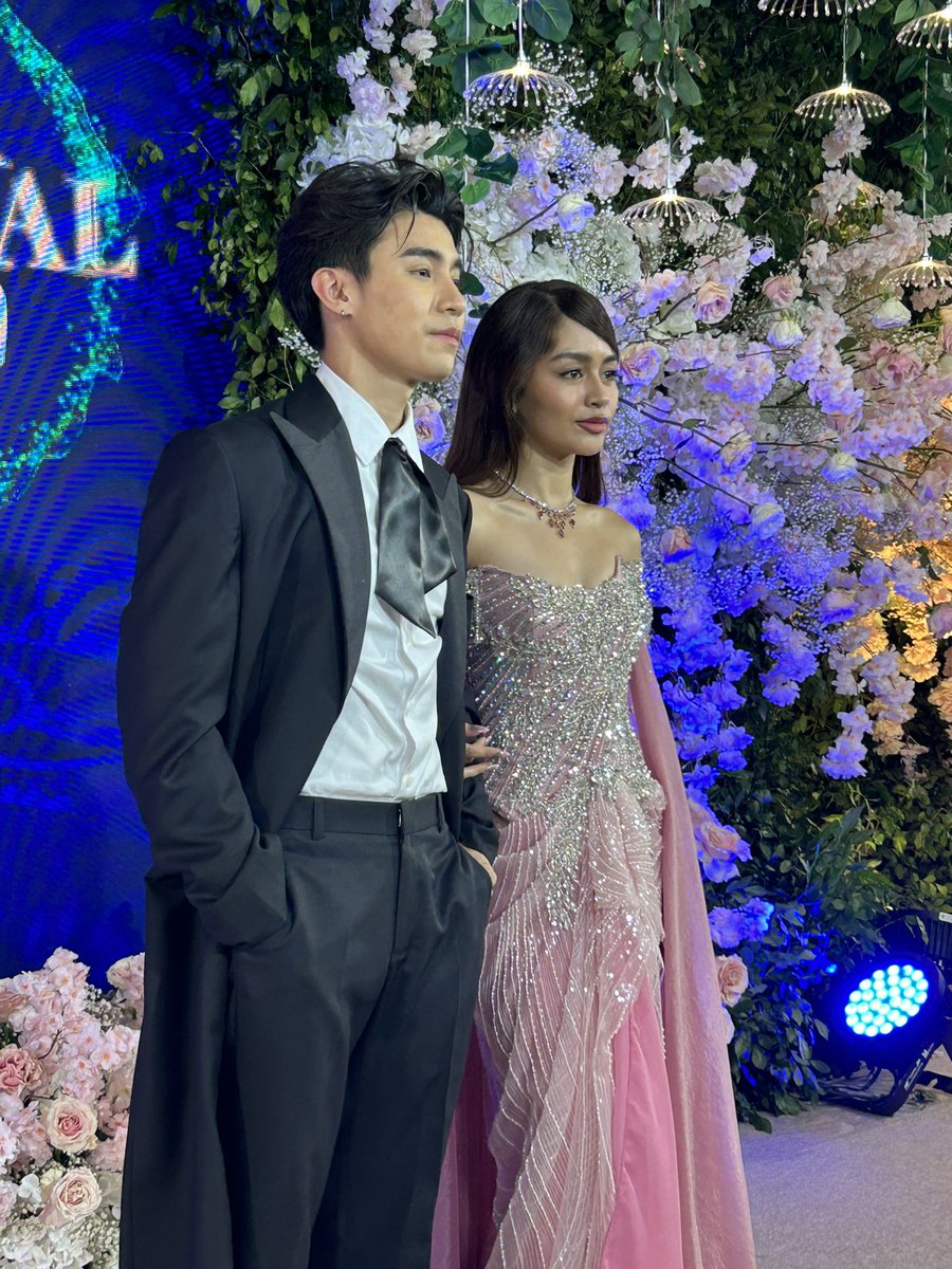 inquirerdotnet's tweet photo. ETHEREAL VIBRENT ✨ 

LOOK: Brent Manalo and Vivoree Esclito are an epitome of a prince and princess on the #StarMagicalProm2024 ivory carpet. | @HMallorcaINQ https://t.co/qUCf7x3CtE