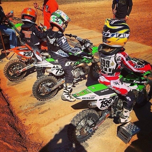 RideDunlop's tweet photo. Throwing it back to a few Team Dunlop Elite riders here at @oakhillmx! Who knows the year? 🤔

#RideDunlop #RaceDunlop #TeamDunlop #SpringADingDing #ThrowbackThursday https://t.co/cCgSkv2DJE
