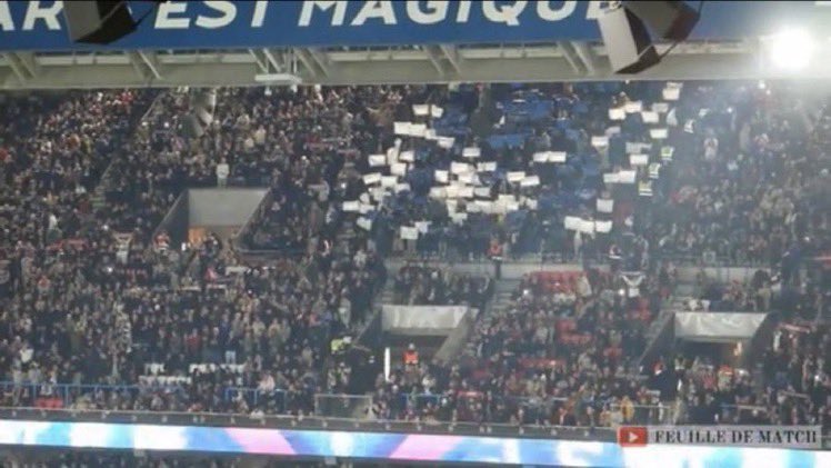 Be_OM13's tweet photo. Le parc des princes victimes d’un canular Marseillais hier soir ? 🤔

Je vous laisse admirer la chose ! 😂

#TeamOM https://t.co/4WRdyug9nv