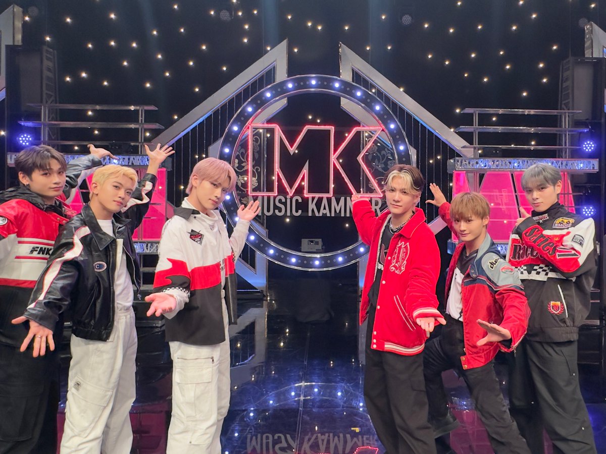 official_DXTEEN's tweet photo. [📸]

『MUSiC KAMMER（ミュージック・カマー）』
DXTEEN��出演させていただきました☺︎

ありがとうございました！
新しいビジュアルはいかがでしたか？

🧐WHO IS DXTEEN?🧐
https://t.co/bXRVqGahpF

☃️𝟑𝐑𝐃 𝐒𝐈𝐍𝐆𝐋𝐄 < 𝐒𝐧𝐨𝐰𝐢𝐧’ >☃️ ON SALE!!
Snowin' MV🎥https://t.co/HreMpeasdy
音源🎧https://t.co/AWb20IayUe

@musickammer #ミュージックカマー
#DXTEEN #DXTN
