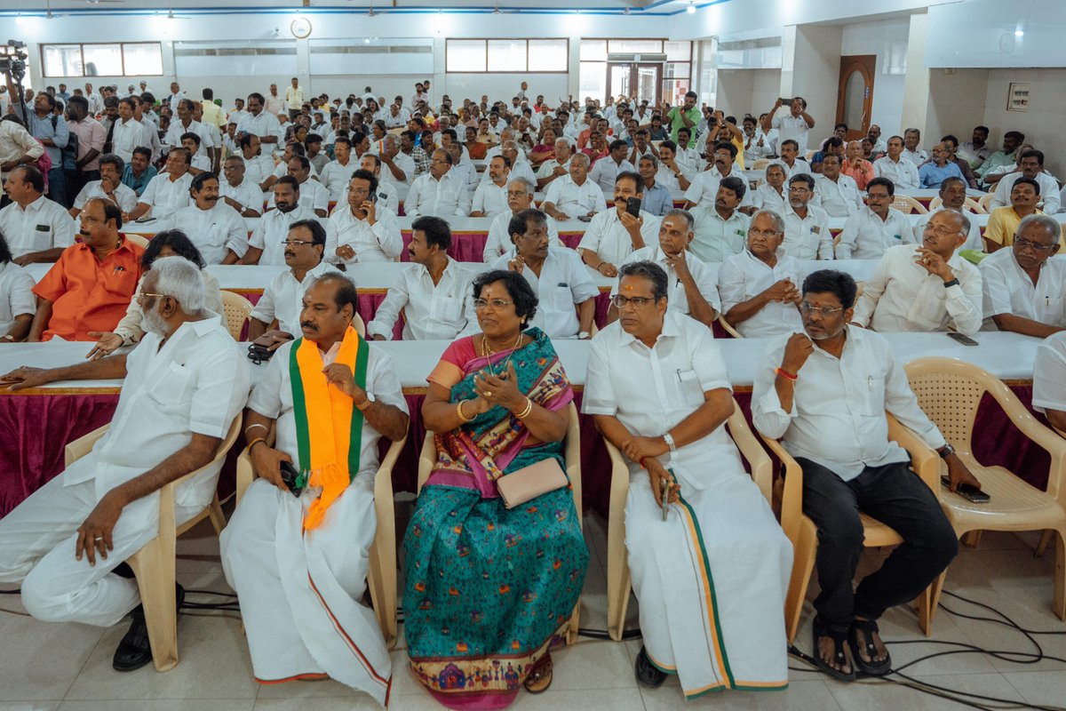 சிறப்பு மிக்க இன்றைய நோன்பு திறப்பு விழாவில், தமிழ் மாநிலக் காங்கிரஸ் கட்சித் தலைவர் அண்ணன் திரு <a href="/GK__Vasan/">G.K.Vasan</a>, காமராஜர் மக்கள் கட்சி நிறுவனத் தலைவர், ஐயா தமிழருவி மணியன், அமமுக பொதுச்செயலாளர் அண்ணன் திரு <a href="/TTVDhinakaran/">TTV Dhinakaran</a>, முன்னாள் தமிழக முதலமைச்சர் அண்ணன் திரு <a href="/OfficeOfOPS/">O Panneerselvam</a>, புதிய