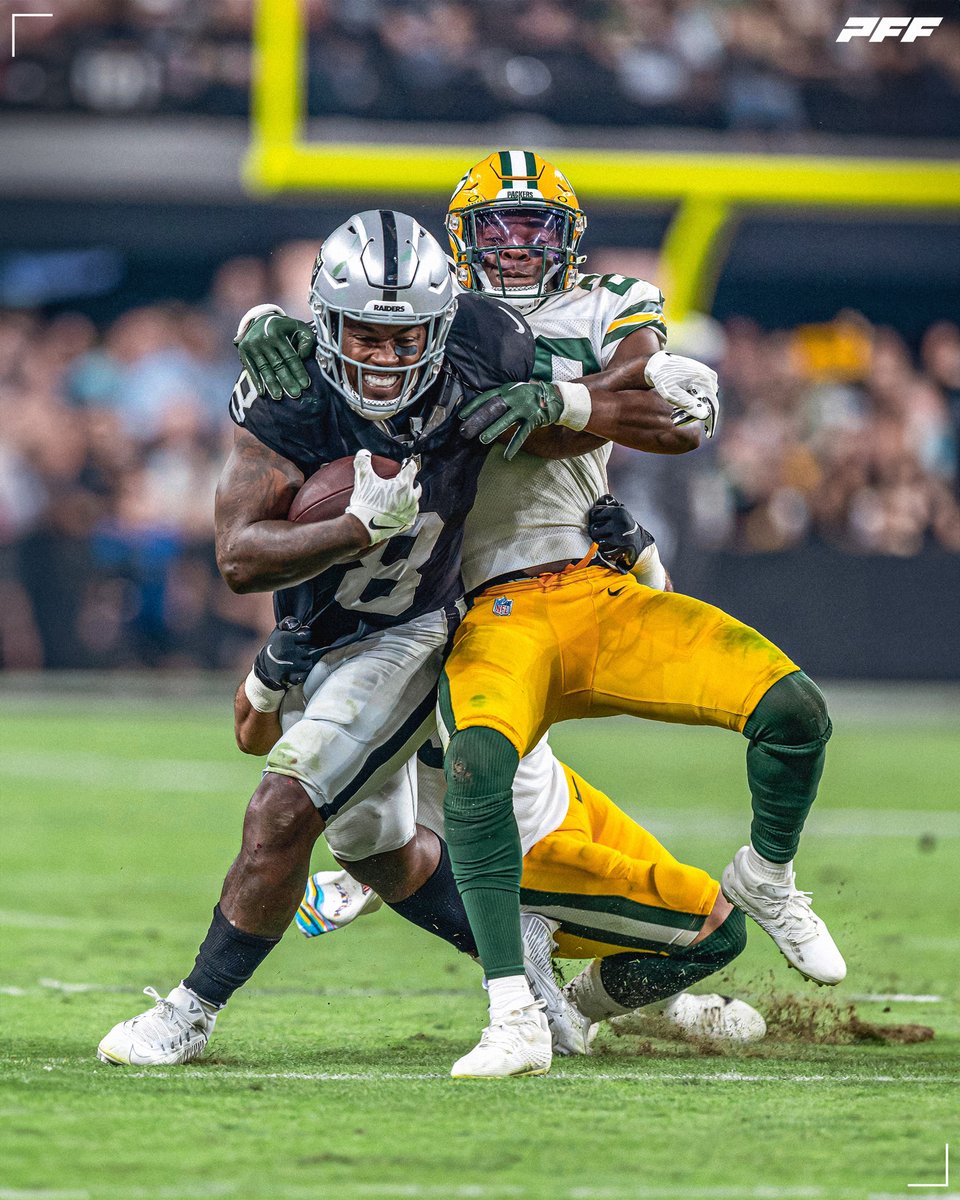 PFF_Packers's tweet image. Josh Jacobs: 175 missed tackles forced since 2021

1st among all RBs 🧀