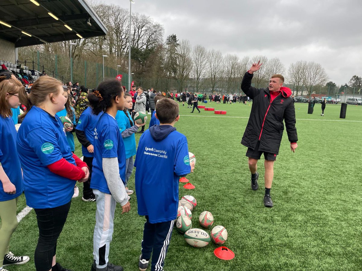AsdBaseCHS's tweet photo. Children from the Deaf resource base and the Autistic base taking part in the Disability 6 Nations at the centre of sporting excellence in Ystrad Mynach🙌
@CwmbranHigh @CwmbranHead @CwmbranHigh_PE 

#NotInMissOut https://t.co/eP4naKSFxC