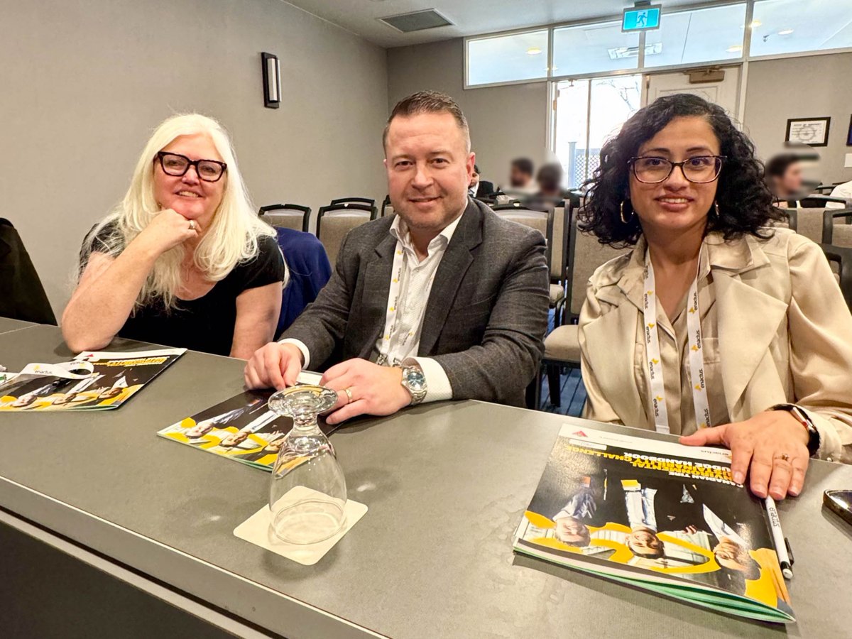 alternasavings's tweet photo. π An inspiring day at #EnactusRegionals with @Enactus_Canada. Our judges were impressed by the innovative spirit of the students. The HR team also enjoyed the vibrant career fair interactions! Thanks to all for a day of impactful connections. See you at the #EnactusNationals! https://t.co/fmLuxiePs5