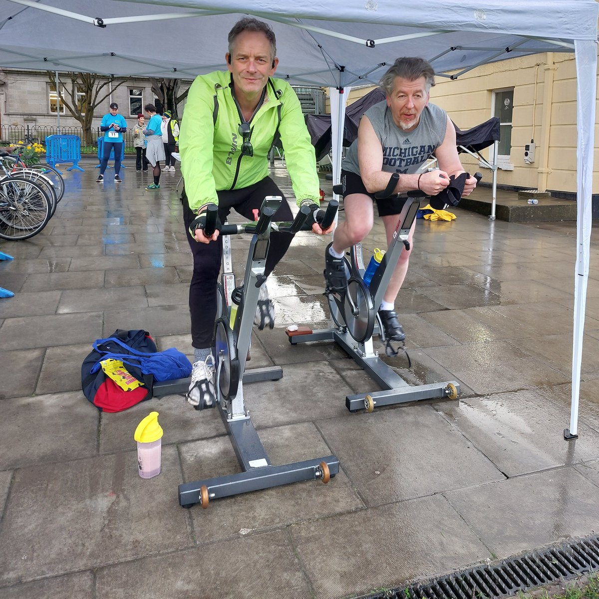 Our Registrar Neville Cox is putting his muscles where his mouth is today on a twelve-hour stationary bike ride as part of #TrinityOnTheMove in aid of the Trinity Student Hardship Fund. Donate here tcd.ie/alumni/inspiri… because, today, he's a #CashRegistrar 😜