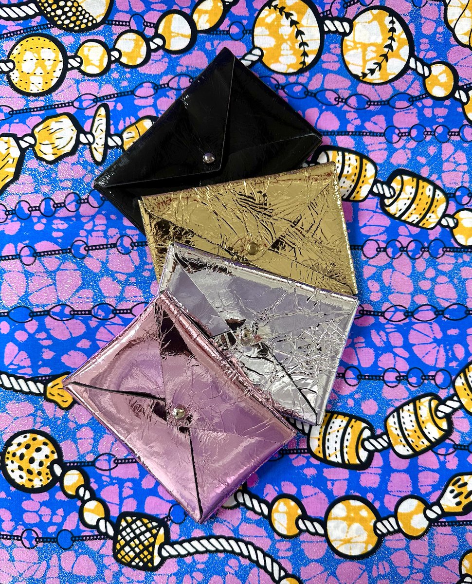 Can't get enough of the new foil hides. Andie wallets shown in foil black, gold, silver and bubblegum.