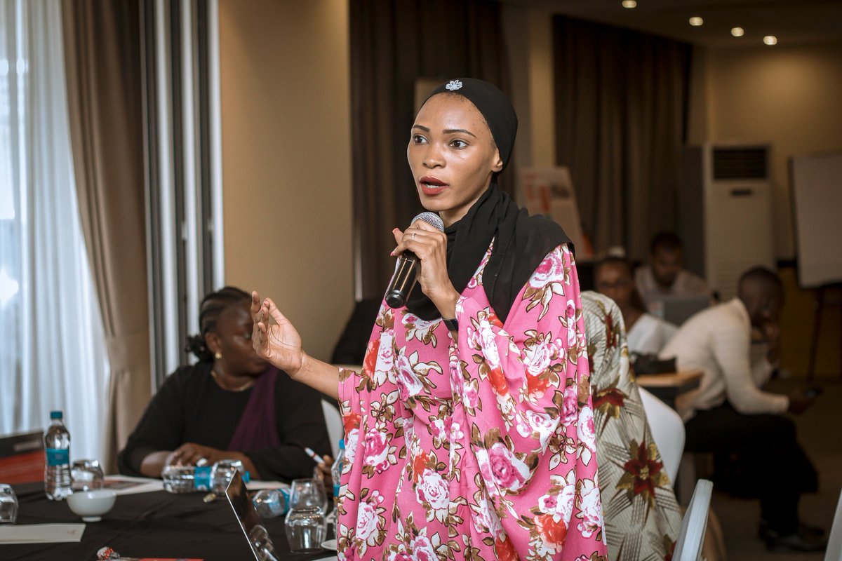 Forumcctza tweet media