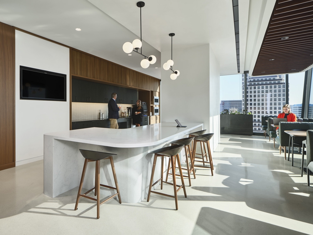 Congratulations to our tenant, @PerkinsCoieLLP, who received an International Design Award! Located in Brandywine's 405 Colorado tower in downtown Austin and designed by @perkinswill, @PerkinsCoieLLP's workplace earned three prizes for sustainability. ow.ly/N37X50QQ7Il