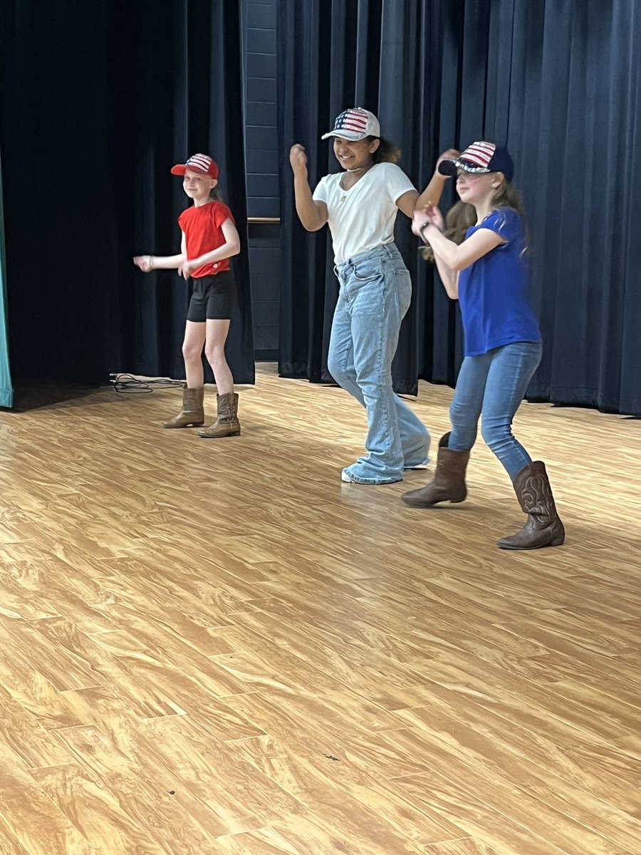 In case you missed it, our talent showcase was fantastic! Students sang, danced, entertained, and literally did backflips! There was a large supportive audience and all were successful in their performances. #oneheartonemindoneteam @LexingtonTwo