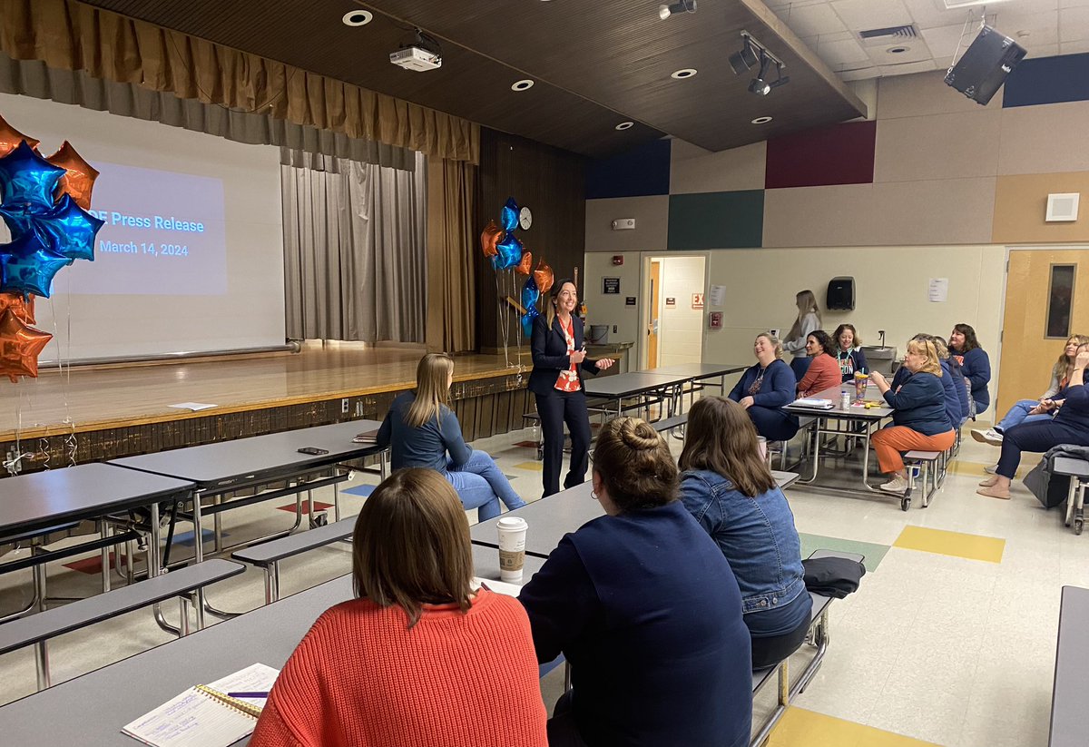 MrLawrence_LCSD's tweet photo. Congratulations to our Donlin Drive Elementary team for being named a Model PLC School!  Your dedication and commitment to supporting learning at high levels for ALL students is outstanding!  We are proud of this well deserved designation. #ThisIsLiverpool https://t.co/N1fN6VnS16
