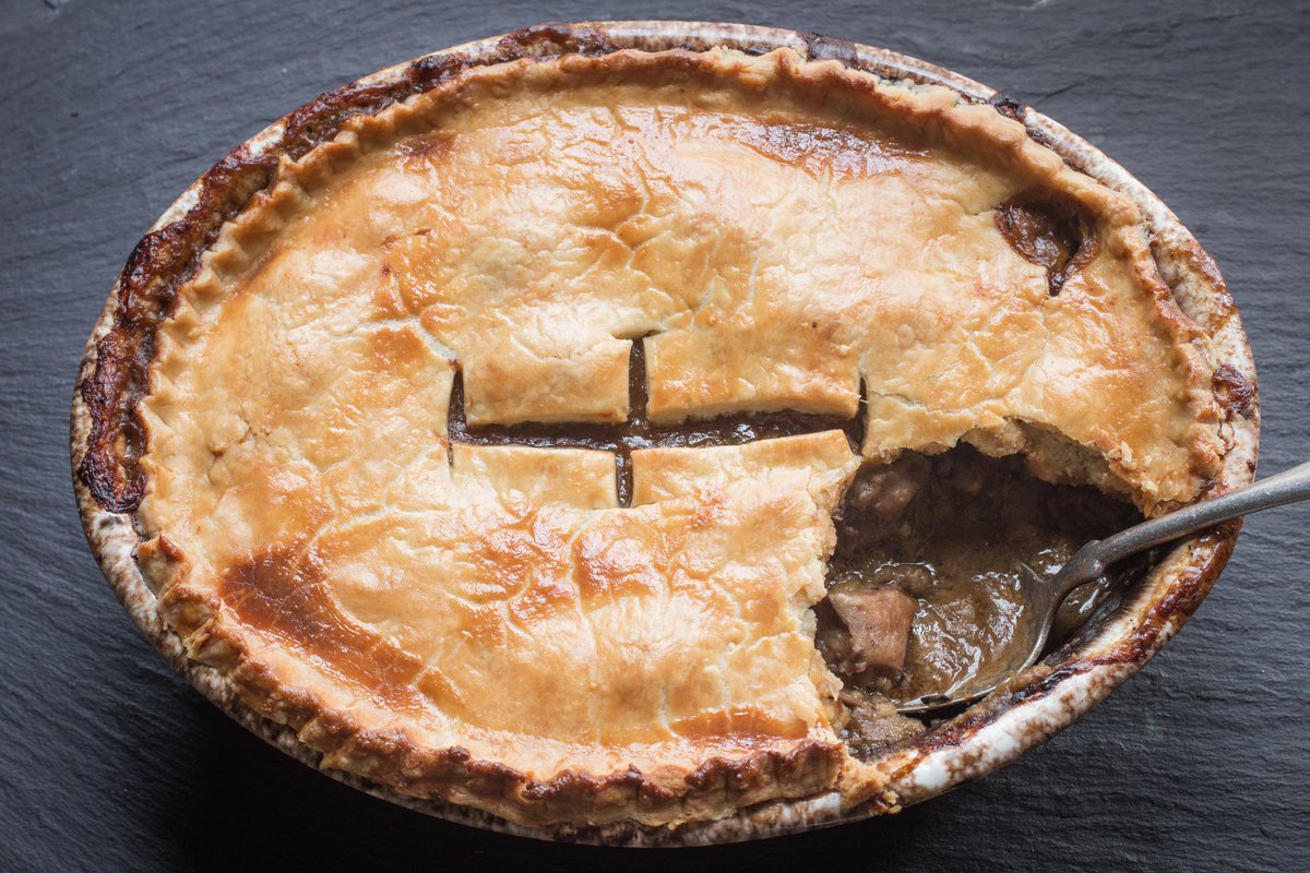 MBluczech's tweet image. Happy pie day!
3/14
Or is it “pi day?”
Or “𝝅 day?”
What’s your favorite?
Am I just an insufferable contrarian if I pick
…steak-and-kidney??
LOVE key lime.
…and apple,
(Gotta be a-la-mode with tons of crumblies.)