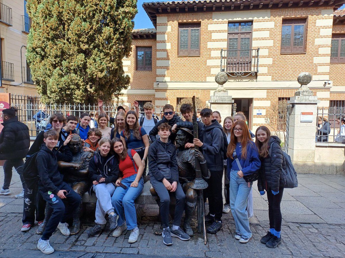 MonsieurFarrell's tweet photo. Lovely visit to Alcalá de Henares this afternoon! On our way back to school now for one last afternoon and evening with Spanish partners and families before an early start to head home tomorrow 🇪🇸 #PHSSpanishExchange24 https://t.co/4WhTrcTafI