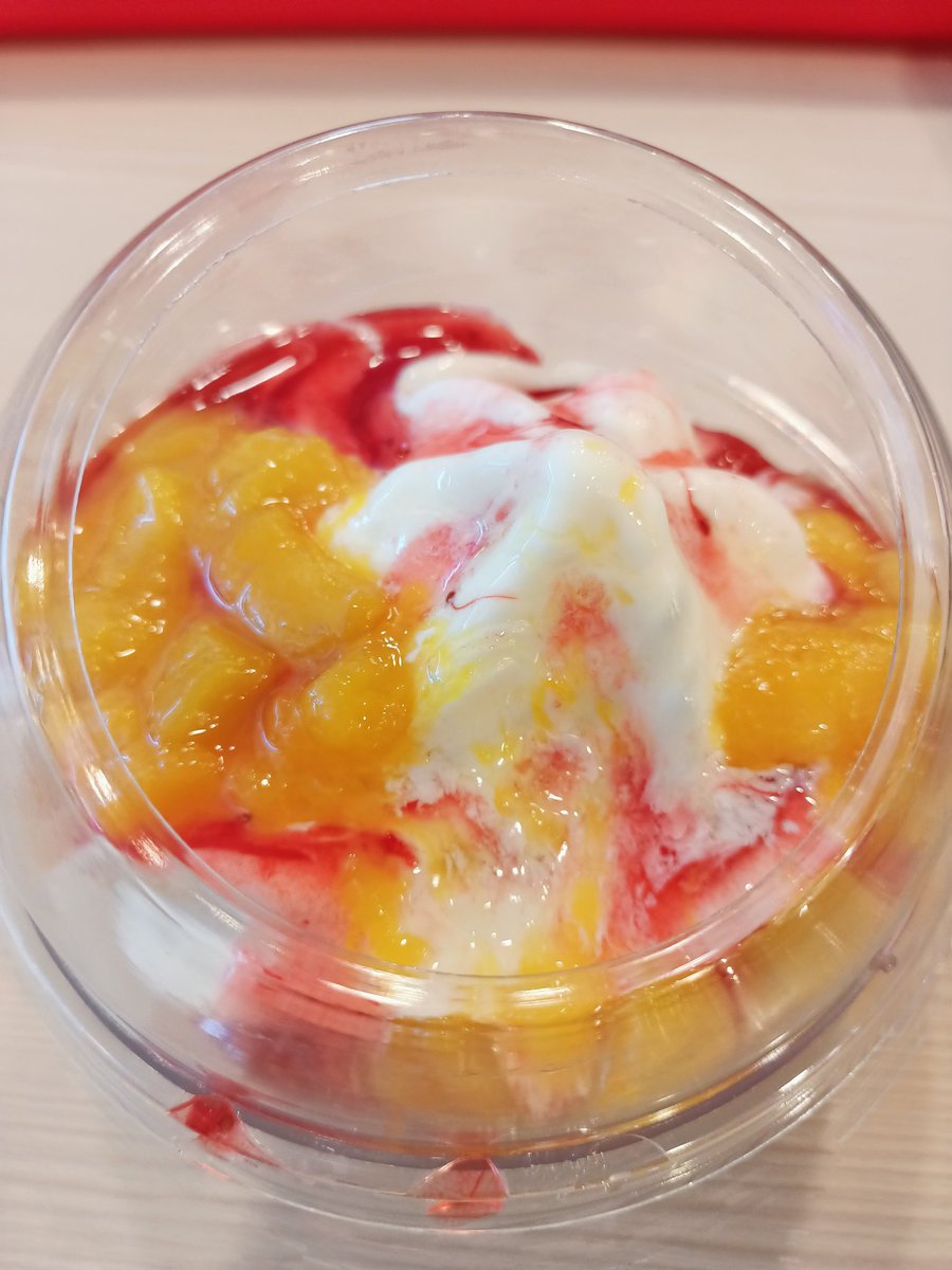 Mi_kee12's tweet photo. Strawberry mango... Sweet parang ako sweet na malasa pa✌️✌️✌️ https://t.co/1ZzVa8Bxk5