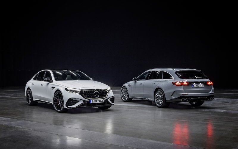 newotomobil's tweet photo. New Mercedes-Benz E53 AMG Hybrid...
#mercedes #eserisi
#mercedeseseries
#mercedesbenzeclass
#eserisi #class #e2024
#eclass2024 #esersi2024
#yenieserisi #neweclass https://t.co/mxENk3SFfu