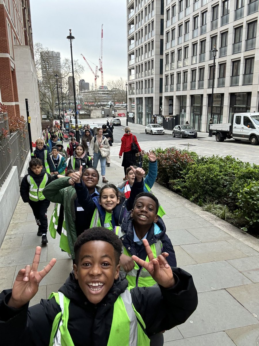 MbpsYear4's tweet image. What a lovely day! We have been exploring the Royal Courts of Justice as part of our Crime &amp;amp; Punishment topic 👩‍⚖️ 🧑‍⚖️ #millbrookhistory @CeMillbrook @LDBSLAT