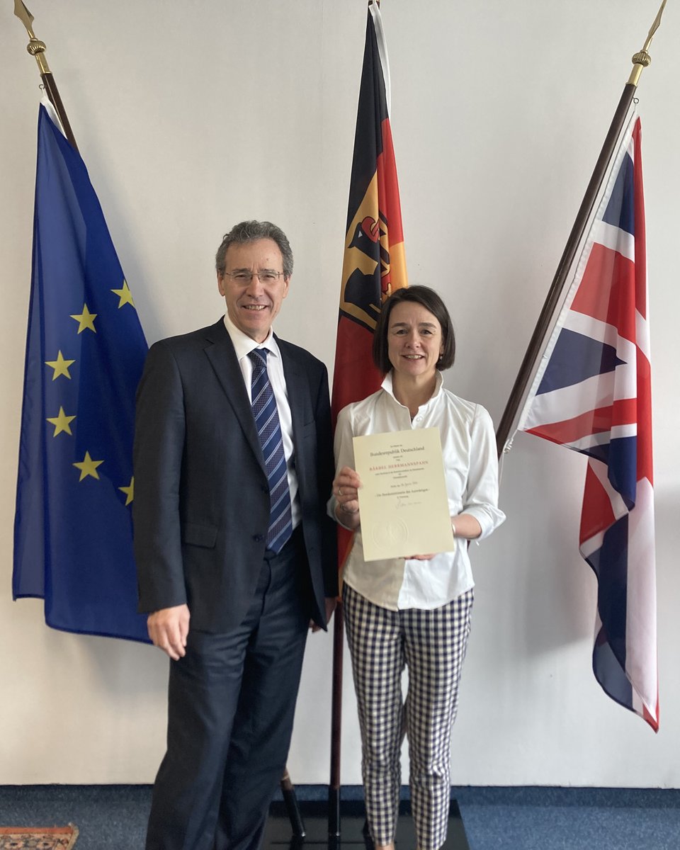 Today I had the honour of appointing Bärbel Herrmannspahn as Germany's new Honorary Consul in Birmingham. A huge thank you to her predecessor Kirin Kalsi who was in the role for more than 20 years.