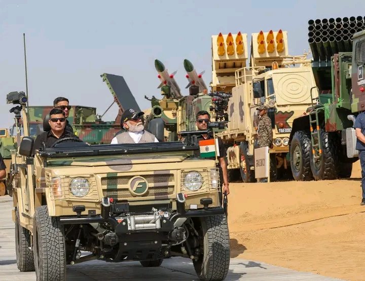 DeepakT31784502's tweet image. सौगंध मुझे इस मिट्टी की,।
   मैं देश नही झुकने दूंगा....।।

#ModiIsTheBoss ❤️