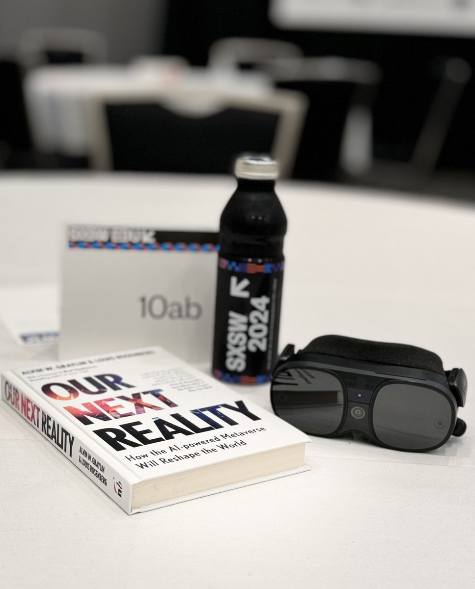 Grateful for all those that stayed to hear my book talk last night as the last session of the day at @SXSW and for all the supportive feedback after! 🙏 So glad the messages in #OurNextReality 📖 connected with you. If properly applied, #AI and #XR can bring on an abundant