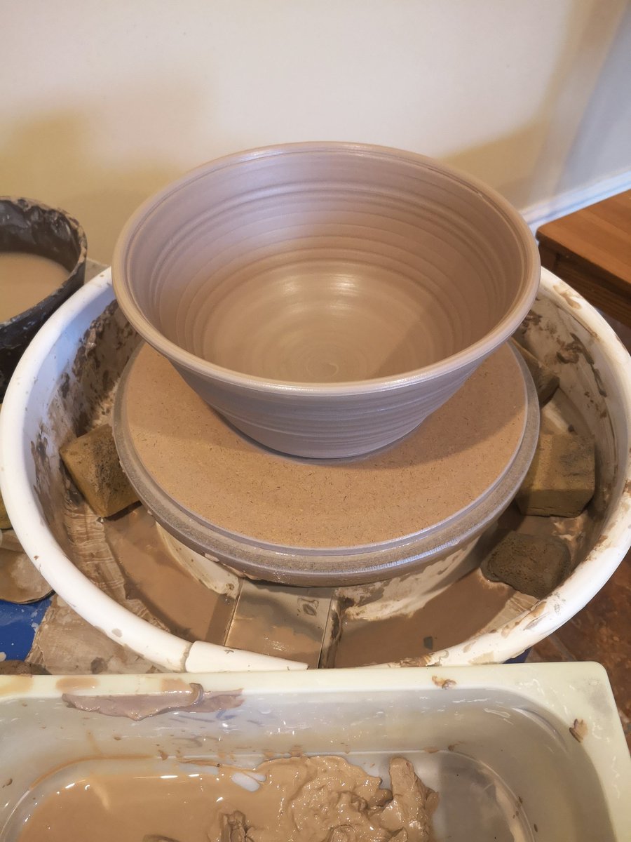 Absolutely_Clay's tweet photo. Mmm........ Mud. 😊
#NotEdited
#bigbowl
#photooftheday
#dowhatyoulove
#lovemywork https://t.co/FQ67o7bDPC
