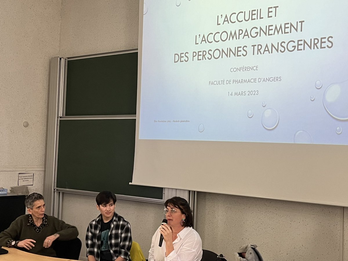 Début de la conférence sur l’accueil et l’accompagnement des personnes transgenres organisée par <a href="/Pharma_ACEPA/">ACEPA</a> et <a href="/UnivAngers/">Université d'Angers</a> @FacSante_Angers dans le cadre du #moisdugenre. 
🙏Dr Houbedine, médecin généraliste, Dr Ferron, médecin endocrinologue et Noah, étudiant en médecine.