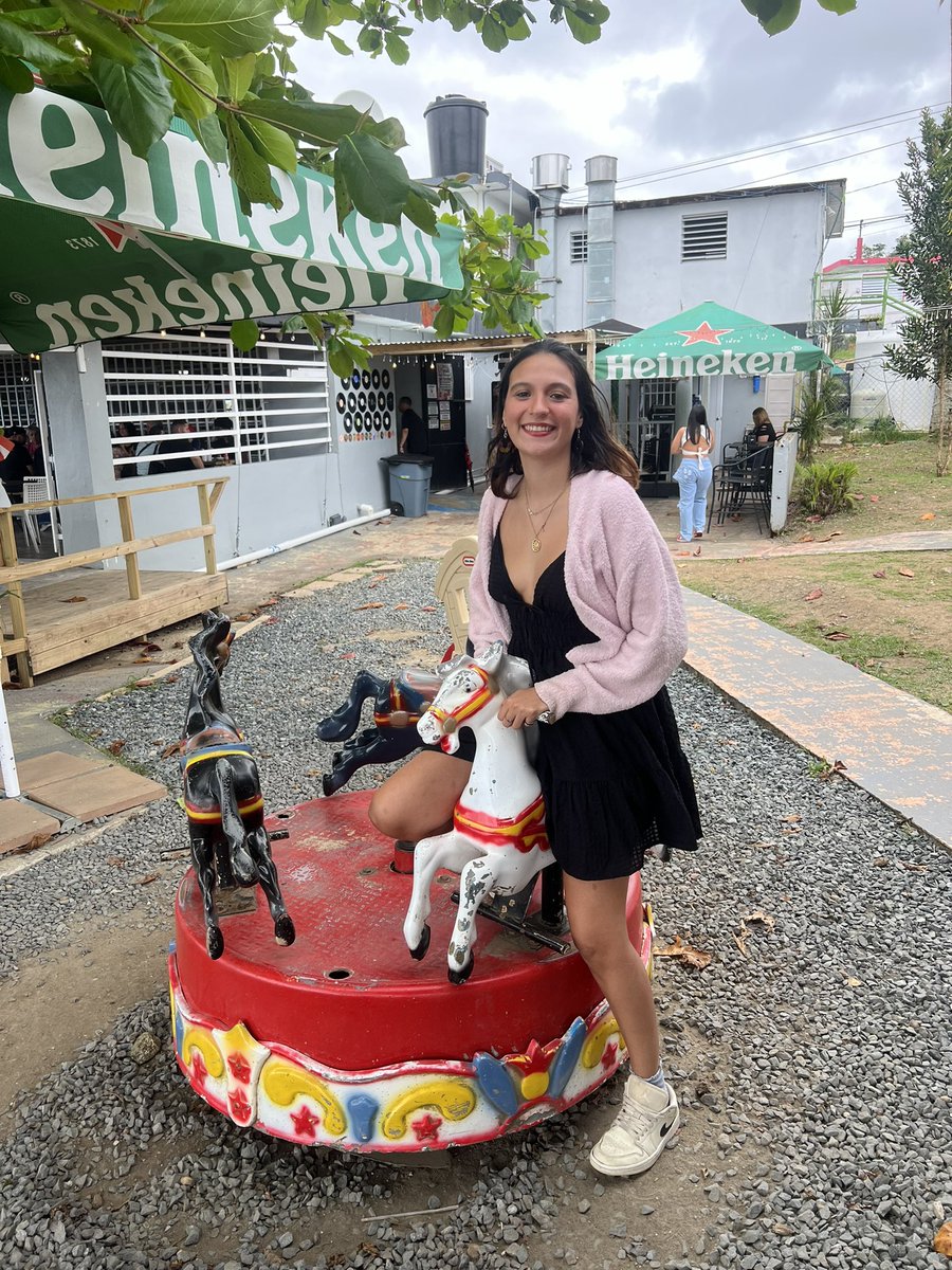 Nativirii's tweet photo. playful 🤪 https://t.co/AOJjKI3sLW