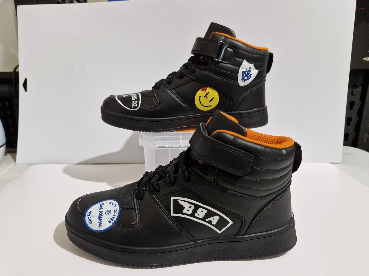 20 hours later I ended up with these! I'm so proud of them, they aren't perfect but I love them! I'm planning another pair based on a different doctor who character! #acemcshane #dw #doctorwho <a href="/sophie_aldred/">Sophie Aldred</a> <a href="/bbcdoctorwho/">Doctor Who</a>