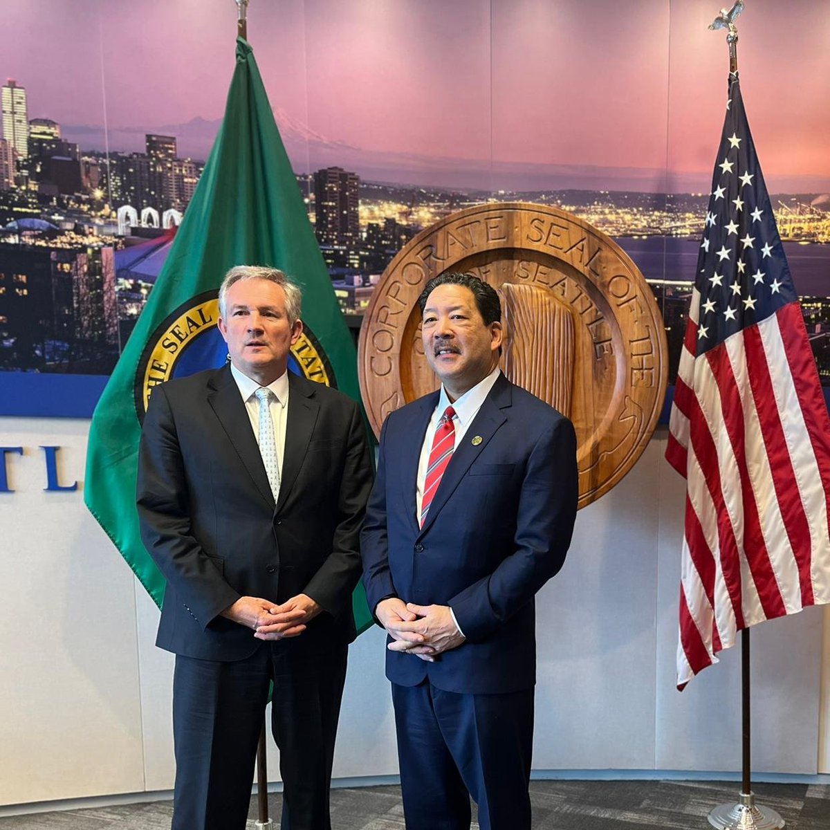 FrenchAmbUS's tweet photo. During my visit to Seattle, I had the pleasure of meeting with @LtGovDennyHeck and @MayorofSeattle Bruce Harrell. Insightful discussions on state and city matters. https://t.co/fKQtsQQ5N3