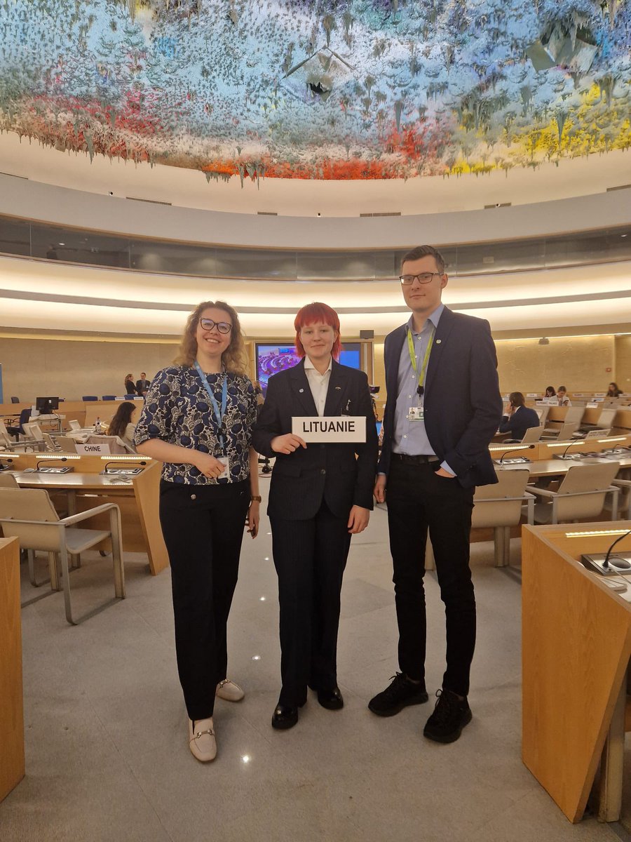 For2️⃣days <a href="/UN_HRC/">UN Human Rights Council</a> was buzzing with children from around the world. They discussed challenges to child and youth human rigths defenders, learned about #OHCHR from <a href="/hickspeggy/">Peggy Hicks</a> &amp;got to know UN life!🇱🇹was well represented by Adelija and Ignas from LT secondary school students’ union