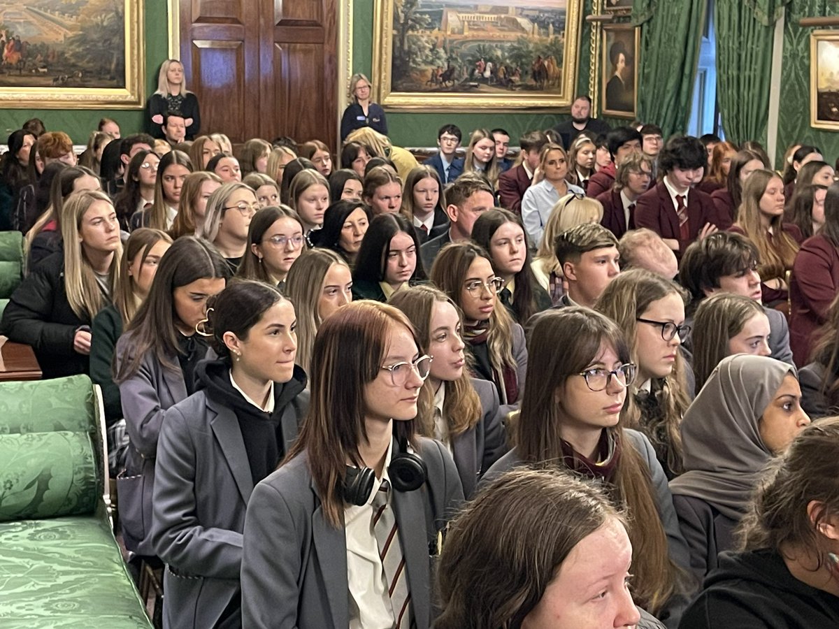 Our Amazing the Space project brings pupils from schools from across NI together to foster relationships 🤝.We are in Hillsborough Castle 🏰 today for a showcase and panel discussions on the great work they have done together. Thanks to everyone who has made it a fantastic event