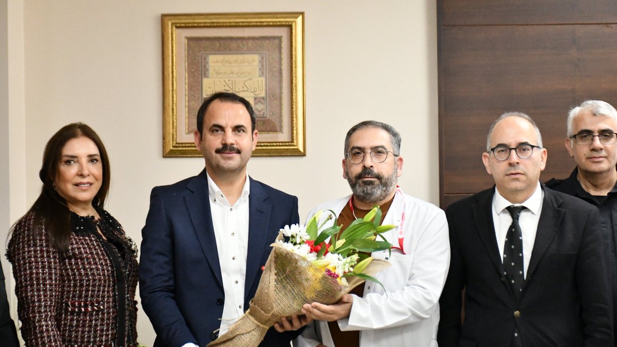 14 Mart Tıp Bayramı sebebiyle, İlçe Sağlık Müdürlüğü ve Çatalca İlyas Çokay Devlet Hastanesi'ni ziyaret ederek, İlçe Sağlık Müdürümüz ve Başhekimimiz nezdinde tüm sağlık çalışanlarımızın Tıp Bayramı'nı kutladık.