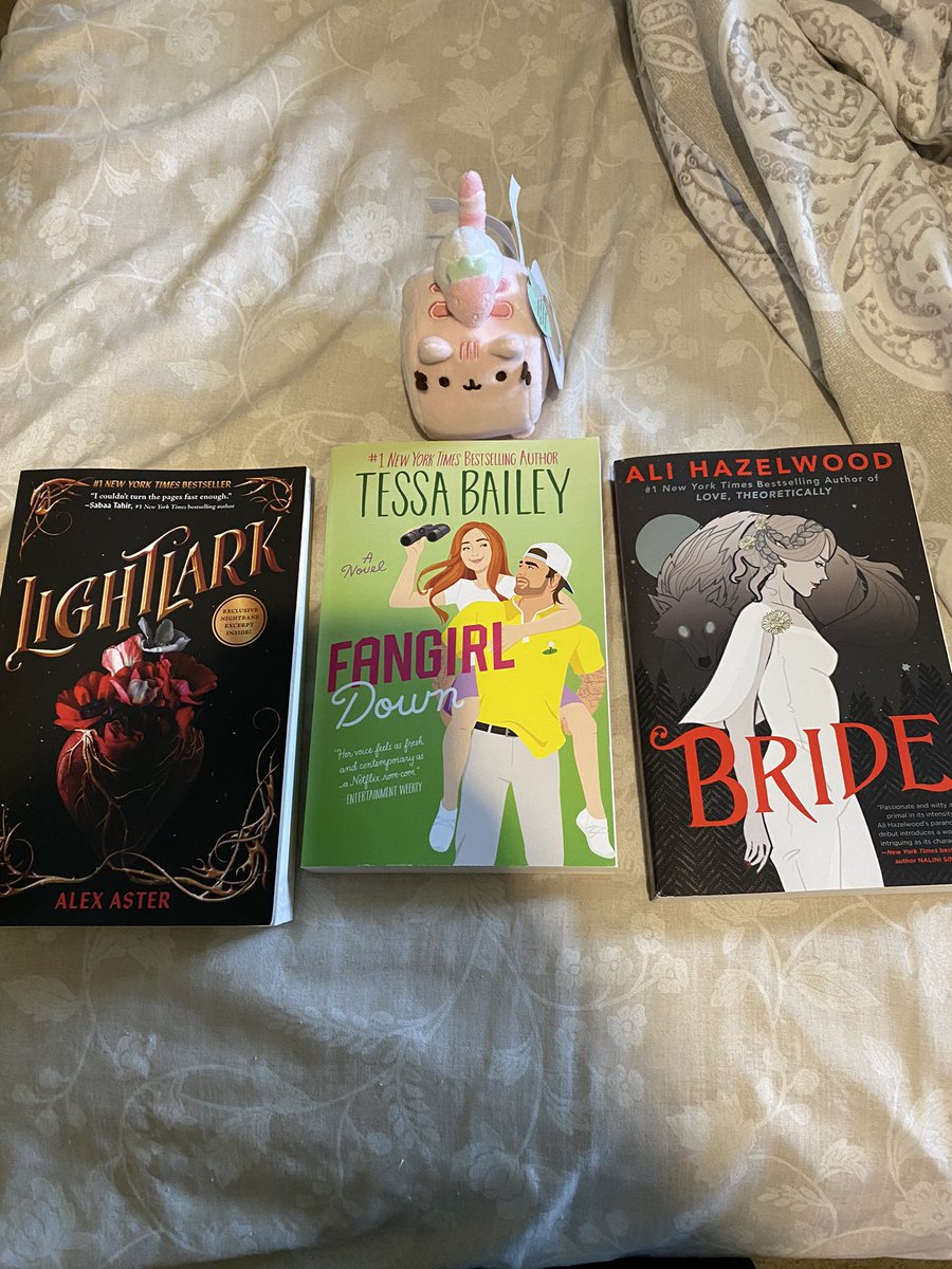 I just wanted to give a shout out to <a href="/alittlemid/">alittlemid 💜 Tashie</a>, <a href="/ceesy5/">casey ♔</a> and <a href="/Peny_Ln/">PenyLn</a>! Tashie and Casey went in and got me a NESPRESSO for my birthday! I’ve been loving this so much and it will be great for the new house. And Penny got my 3 books, a cute Pusheen, and more Nespresso pods!!!