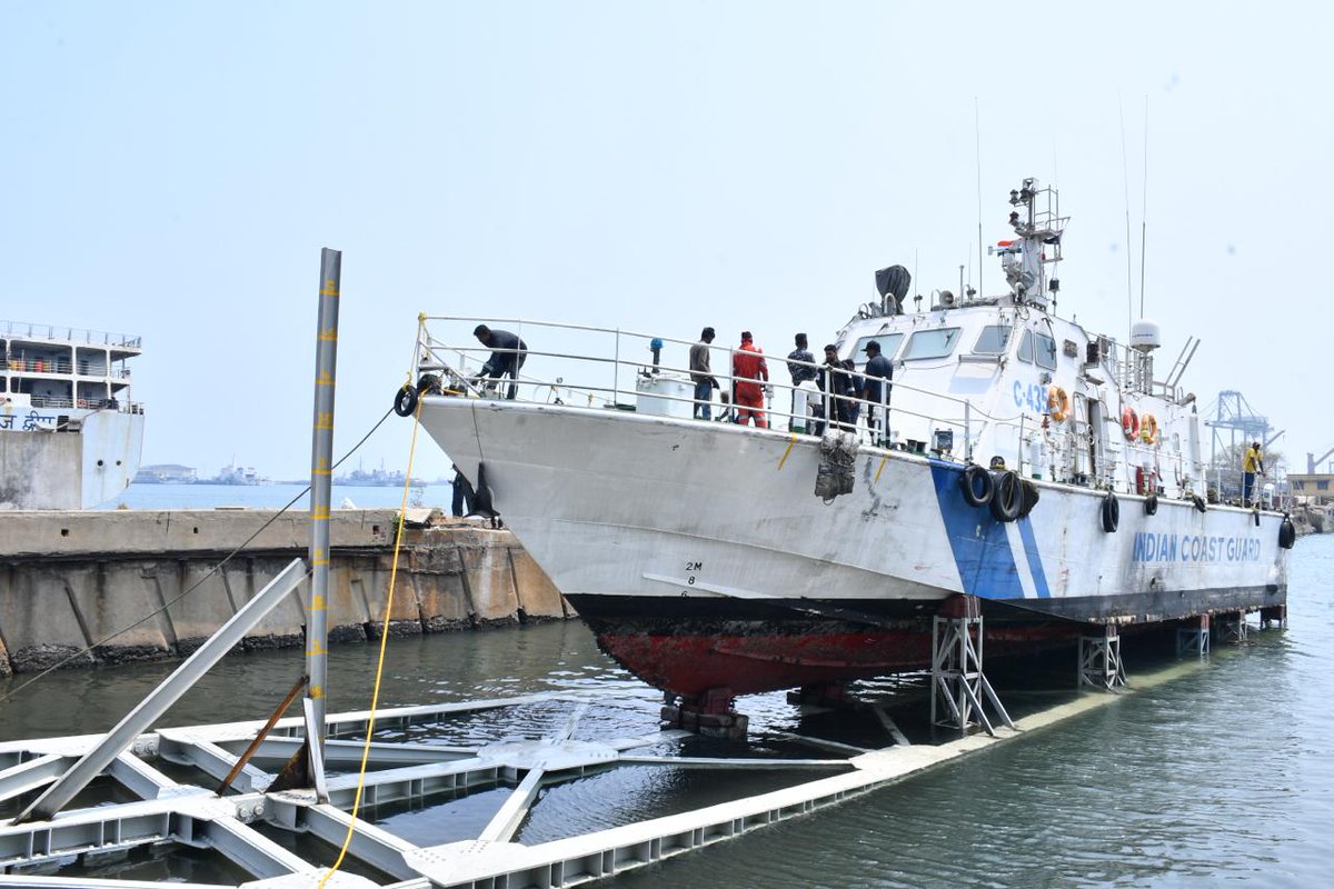 Maiden docking of #ICG ship C-435 undertaken by @IndiaCoastGuard on 14 Mar 24 at recently refurbished slip-way leased from Chennai Port. The milestone event was graced by Inspector General Donny Micheal, TM, Regional Commander East. (1/2) @giridhararamane