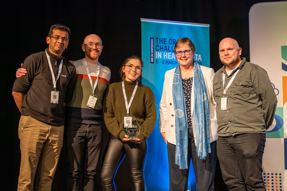 We were delighted to win the @HDR_UK Team of the Year award🏆at last week's #HDRUKConference. Really proud moment for the team @stephend123 and Jo sadly aren't in the picture📸
