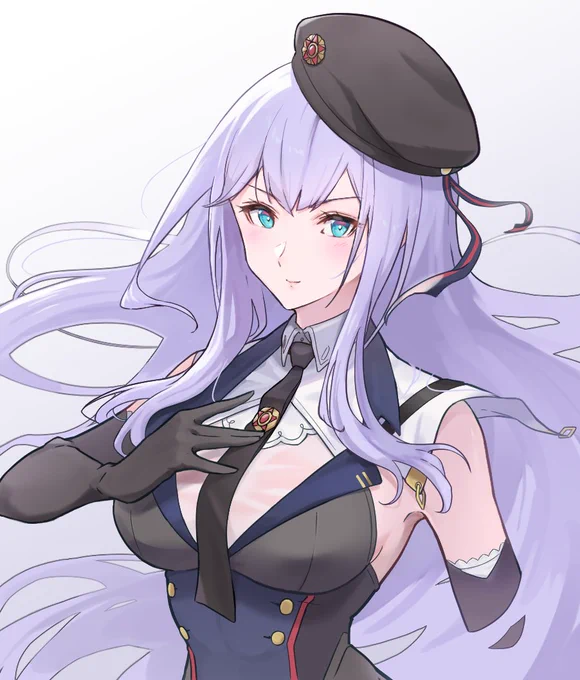 軍服アレクサンドラさん 