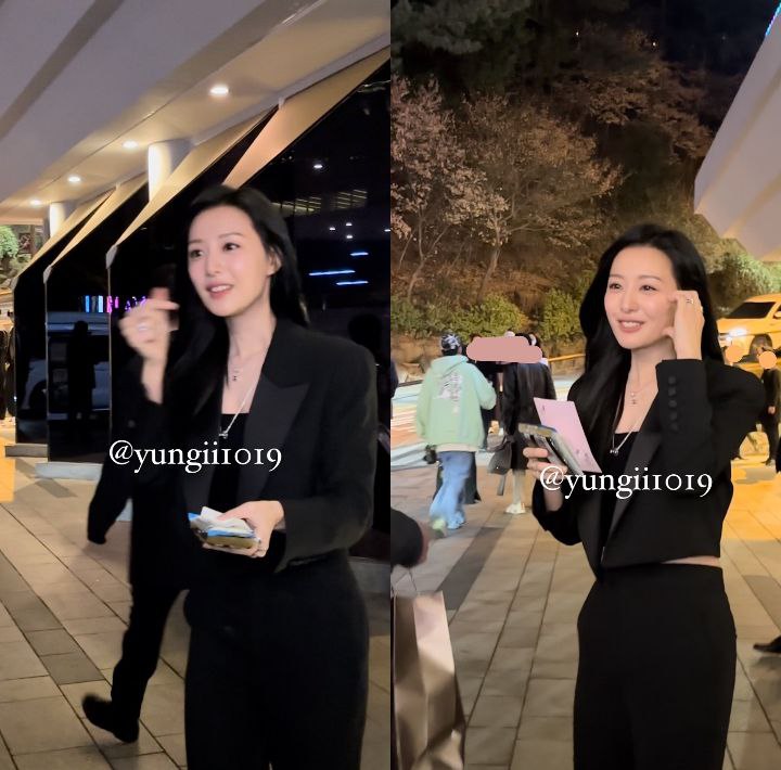 kdrama_menfess's tweet photo. •kdm• sender as fans mba jiwon since the heirs di era qot ini kaget bgt dia berani keluar zona nyaman malam ini liat dia hadiri event happy bgt ak suatu yg bener2 jrg terjadi sm dia krn dia introvert dan jrg muncul di depan public kdg as fans dia mesti sabar nunggu  (cont..) https://t.co/Nbam5Se3gh