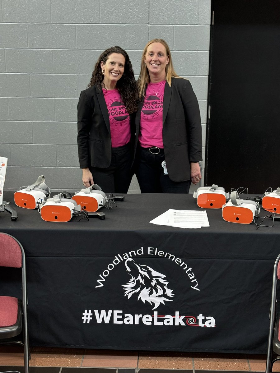 The <a href="/ClassVR/">ClassVR from Avantis</a> headsets were a hit at Light Up Lakota! <a href="/wolvestweet/">Woodland Elementary</a> #WEareLakota