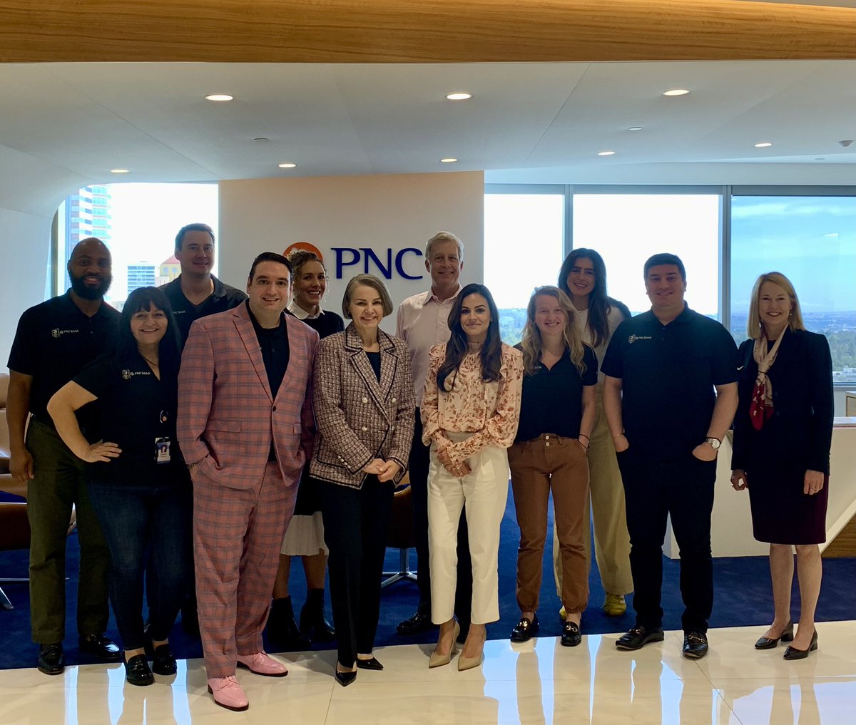 DebbieM_PNC's tweet photo. At @PNCBank we’re getting ready for the @weareangelcity season! We are proud to be The Official Women’s Business Champion of Angel City. It was great to see employees show up to the office in their pink and black in support of the team. #TeamPNC #volemos https://t.co/iy0WS8HFft