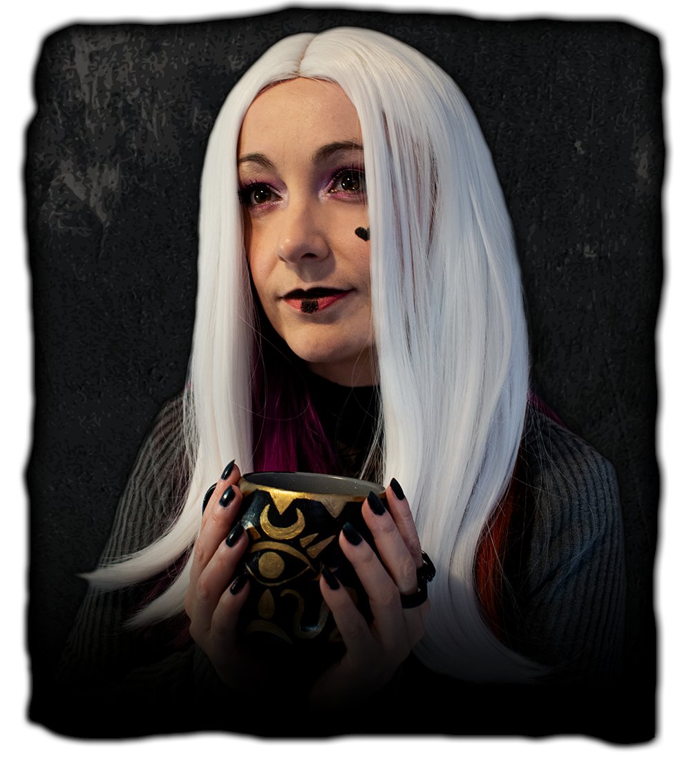 kewnedragon's tweet photo. My little cosplay of Sable Ward from Dead by Daylight that I did for stream on her launch day in the game 🖤🌙 I included her Coffee Mug prop! #DeadbyDaylight  #dbd  #ShirtMySurvivor  #intothefog #SableWard  #cosplay https://t.co/9yuJIypwII