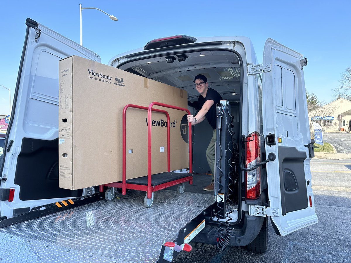 parmetech's tweet image. Beautiful day to be delivering our first donated @ViewSonic interactive display to a PA school district as part of our Classroom Technology Award Program! 🏫 🏆 

#classroomtechnology #EdTech #InteractiveDisplays #TechnologyPartner #womanownedbusiness