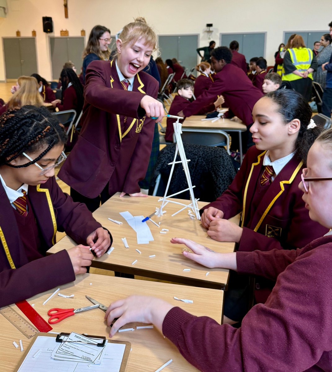 Today, Year 7 students took part in an interactive workshop led by @TheEDTUK. The workshop focused on strong structures and bridges. They were then tasked with collaborating and utilising their problem-solving abilities to construct rollercoasters together. #stem