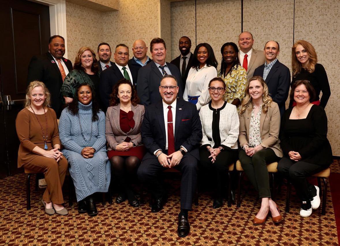 Ben_Rodriguez16's tweet photo. Thank you @seccardona for taking the time to meet with school principals today &amp; championing our children, staff and school by responding to school mental health support, K-12 education budget priorities, and addressing educator shortages. @NASSP &amp; @NAESP &amp; #PrincipalsAdvocate https://t.co/YztND85JMy