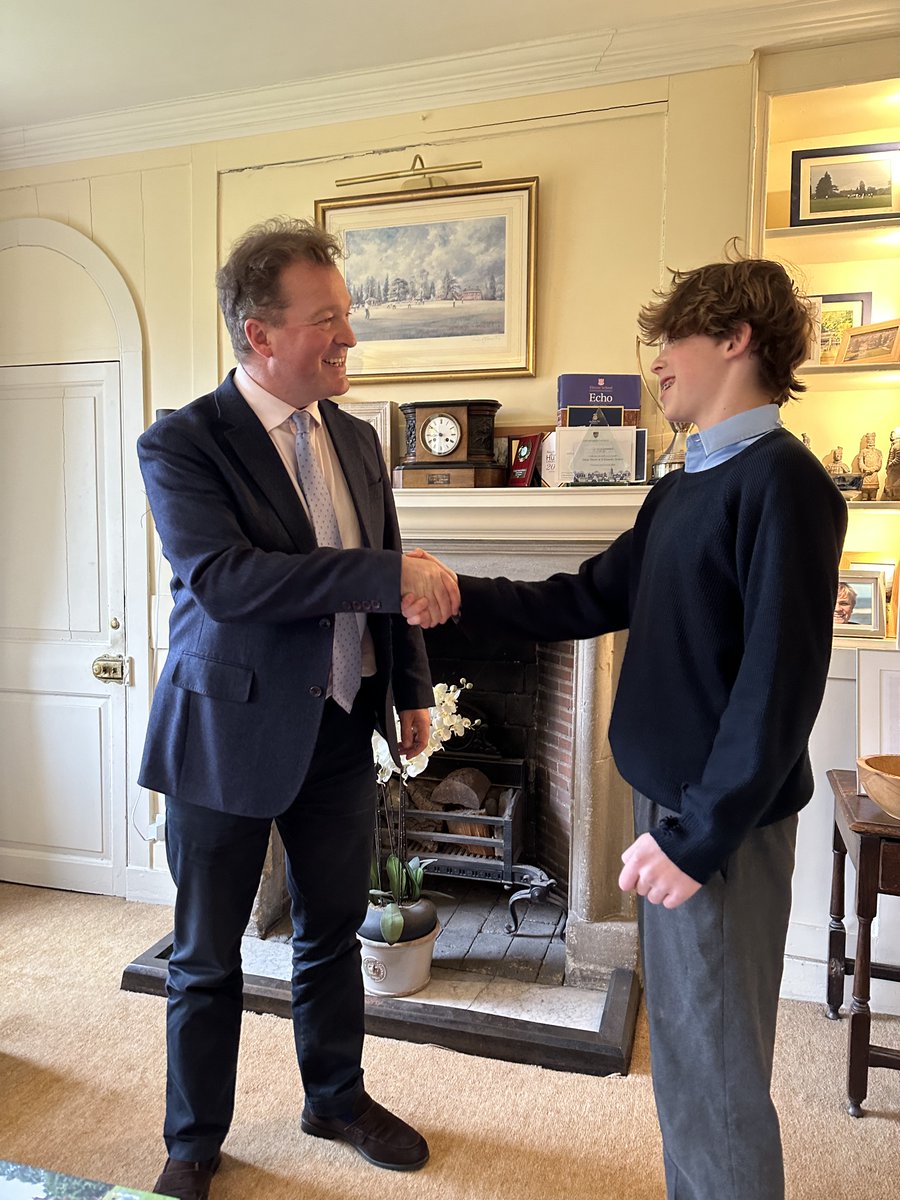 Many congratulations to Henry who has been awarded a DT Scholarship to @MarlboroughCol. We look forward to seeing what you will go on to make at Marlborough Henry - they will be lucky to have you. Very well done. #seniorschool #DTscholarships #elstreeprepschool