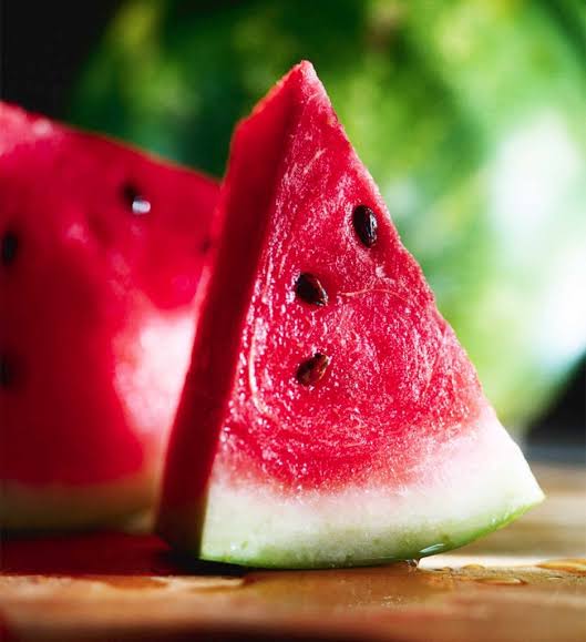 shahfaesal's tweet photo. Watermelons are trending in Kashmir this time. 
My favourite fruit and the best one for Ramazan. Khao aur khilao! https://t.co/fl8pXQWR5G