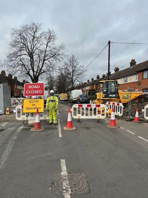 Suff_highways's tweet photo. Whilst we appreciate that roadworks can cause frustration, this does not make it acceptable to verbally or physically abuse roadworkers. #StampItOut #Suffolk https://t.co/9uga3qFQkA