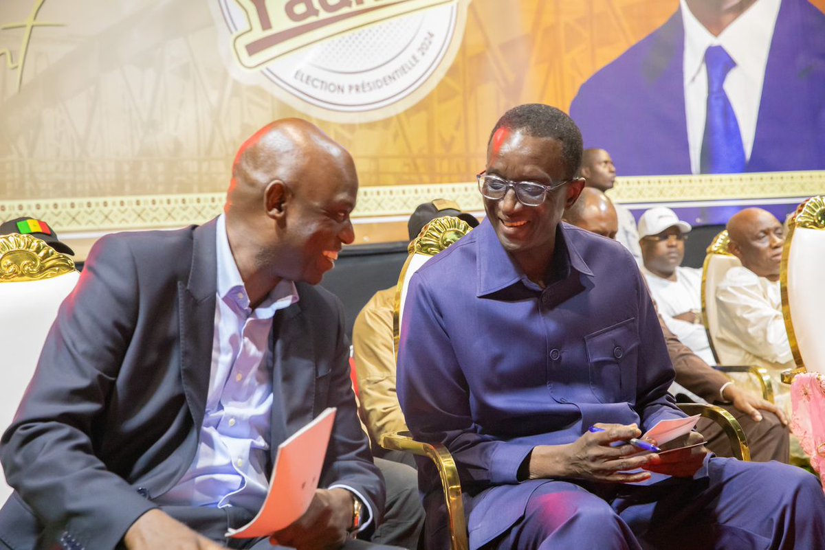 BBYSenegal's tweet photo. Saint-Louis a rassemblé une foule considérable en soutien à @amadou_ba_ . Cette mobilisation souligne l'engagement de la communauté envers le candidat de la majorité. 

La participation active des citoyens et le soutien manifesté pour le candidat Amadou Ba reflètent la force de la démocratie et l'esprit de responsabilité civique qui anime la population.

La ville historique de Saint-Louis a prouvé une fois de plus être un lieu de rassemblement crucial, illustrant l'importance de l'engagement politique dans le développement de notre société.

Cette dynamique autour d'@amadou_ba_  est une importante source de motivation dans le parcours démocratique, rappelant l'importance de la participation citoyenne aux décisions qui façonnent notre avenir.