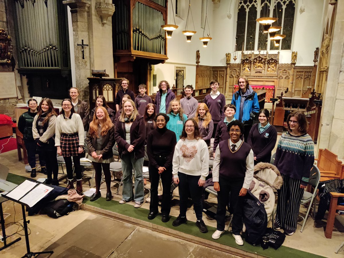 Join CHYC this Sunday for Vaughan Williams' glorious Serenade to Music. We'll be joined by many CHYC alumni, who we can't wait to see!
📅 Sun 17th ⏰ 6pm
📍 St Chad's Church, Campleshon Rd
 🎟️Free, just come along