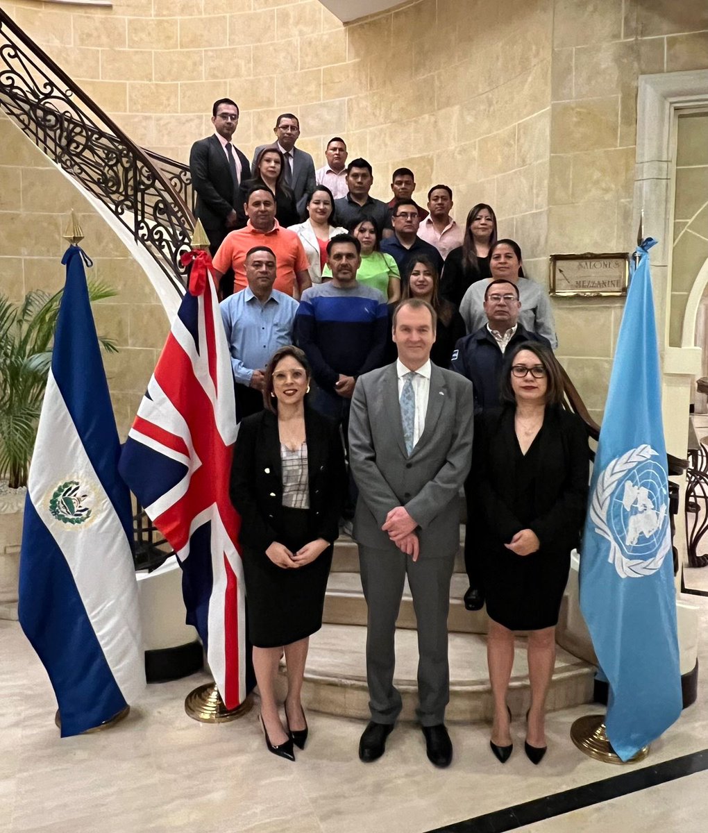 Les deseo éxito a las personas de @PNCSV y @FGR_SV participando en el entrenamiento para combatir el abuso sexual infantil en línea. 
El Reino Unido 🇬🇧 @UKinElSalvador apoya este entrenamiento de @UNODC_POSAL para contribuir a la seguridad, los DDHH y SDSR en El Salvador 🇸🇻.