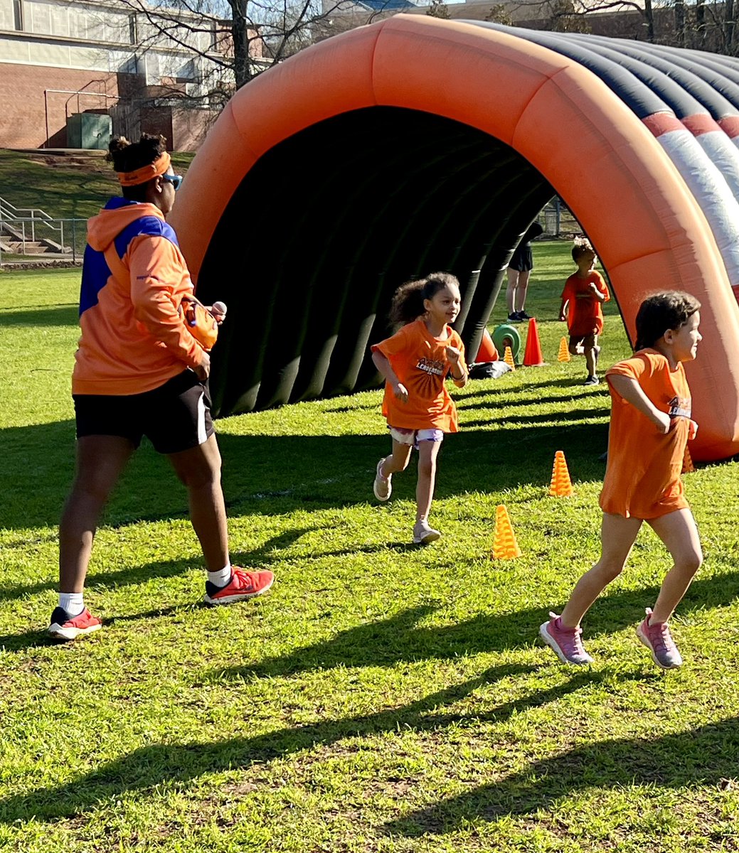 Cary Elementary tweet media