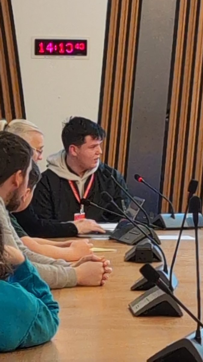 Claire Flanagan tweet media