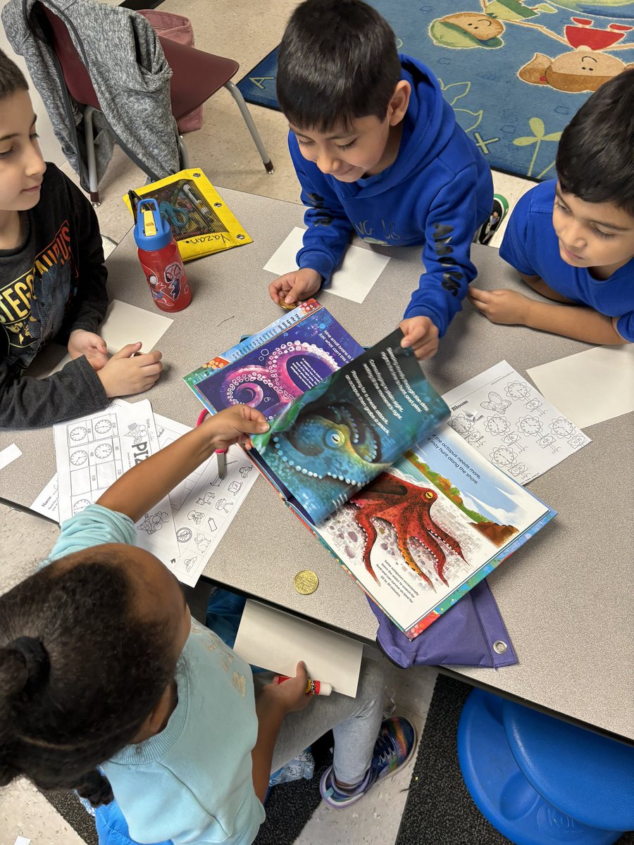 OCTOPUS ACROBATICS is so captivating the kids at <a href="/roundraccoons/">G.C. Round ES</a> couldn’t put it down! Thank you <a href="/SueFliess/">Sue Fliess</a> &amp; <a href="/garethlucasart/">Gareth Lucas</a> 🐙 <a href="/AlbertWhitman/">Albert Whitman & Co.</a>